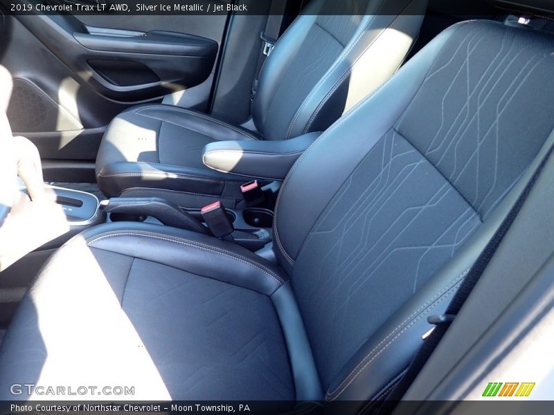 Silver Ice Metallic / Jet Black 2019 Chevrolet Trax LT AWD