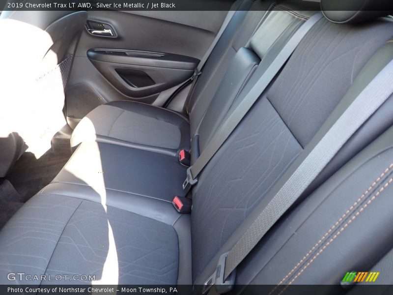 Silver Ice Metallic / Jet Black 2019 Chevrolet Trax LT AWD