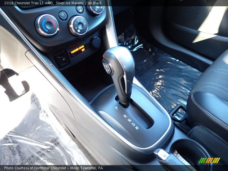 Silver Ice Metallic / Jet Black 2019 Chevrolet Trax LT AWD