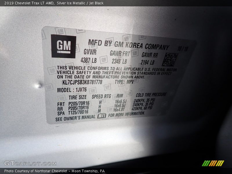 Silver Ice Metallic / Jet Black 2019 Chevrolet Trax LT AWD