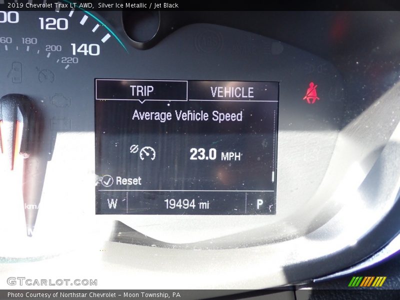 Silver Ice Metallic / Jet Black 2019 Chevrolet Trax LT AWD