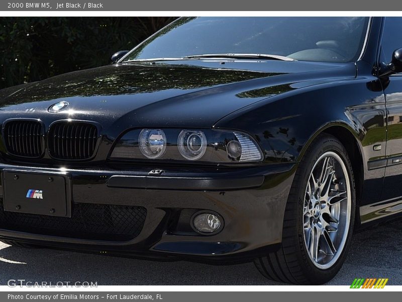Jet Black / Black 2000 BMW M5