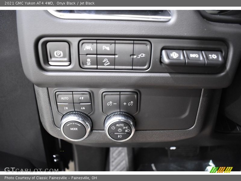Onyx Black / Jet Black 2021 GMC Yukon AT4 4WD