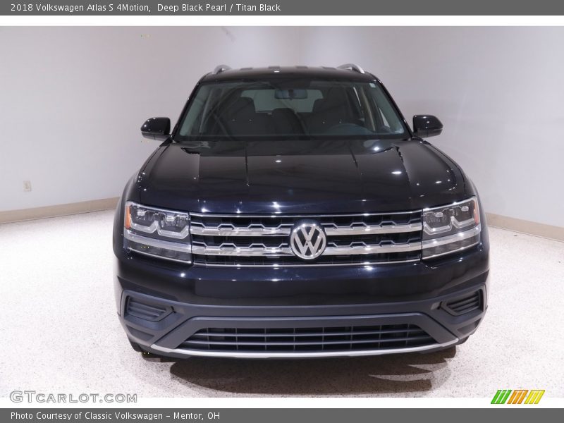 Deep Black Pearl / Titan Black 2018 Volkswagen Atlas S 4Motion