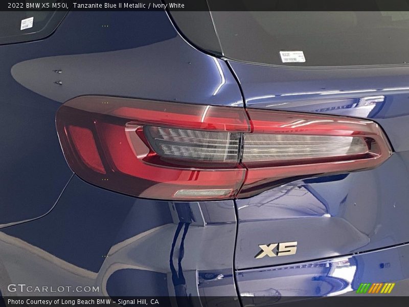 Tanzanite Blue II Metallic / Ivory White 2022 BMW X5 M50i