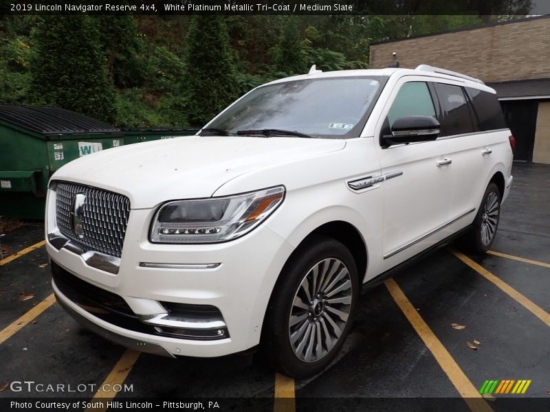 White Platinum Metallic Tri-Coat / Medium Slate 2019 Lincoln Navigator Reserve 4x4