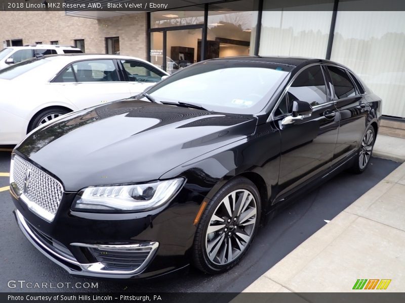 Front 3/4 View of 2018 MKZ Reserve AWD