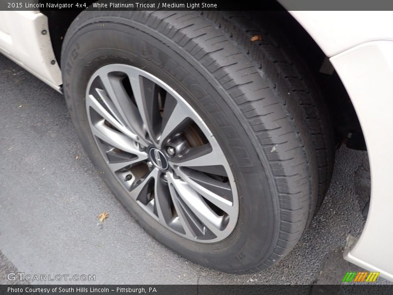 White Platinum Tricoat / Medium Light Stone 2015 Lincoln Navigator 4x4