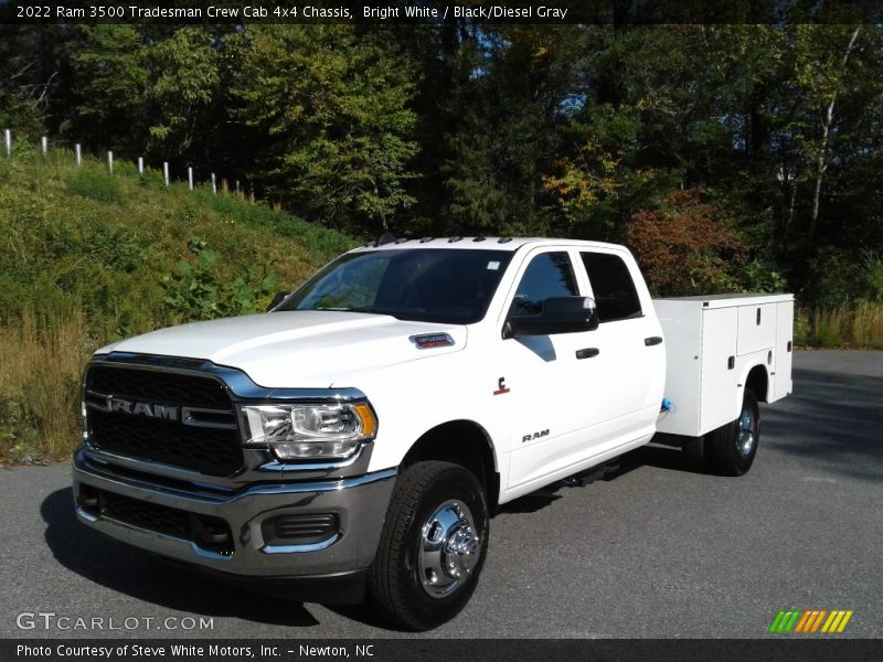 Bright White / Black/Diesel Gray 2022 Ram 3500 Tradesman Crew Cab 4x4 Chassis