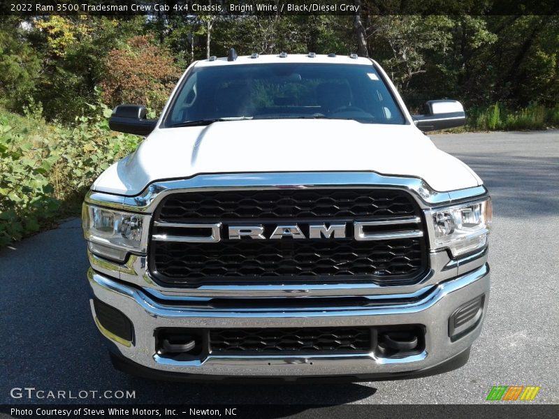 Bright White / Black/Diesel Gray 2022 Ram 3500 Tradesman Crew Cab 4x4 Chassis