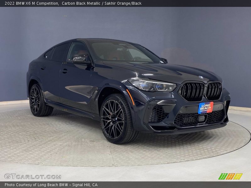 Front 3/4 View of 2022 X6 M Competition