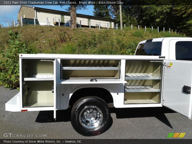 Bright White / Black/Diesel Gray 2022 Ram 3500 Tradesman Crew Cab 4x4 Chassis