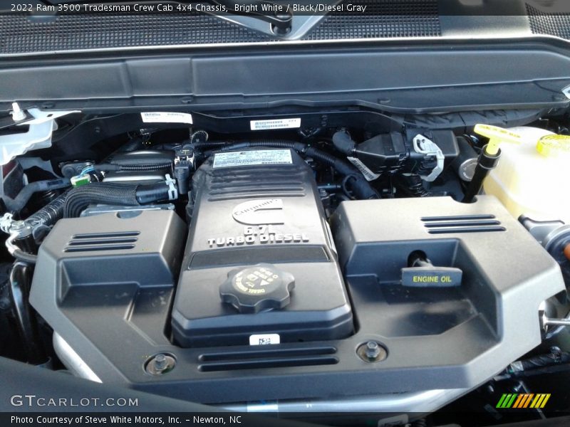 Bright White / Black/Diesel Gray 2022 Ram 3500 Tradesman Crew Cab 4x4 Chassis