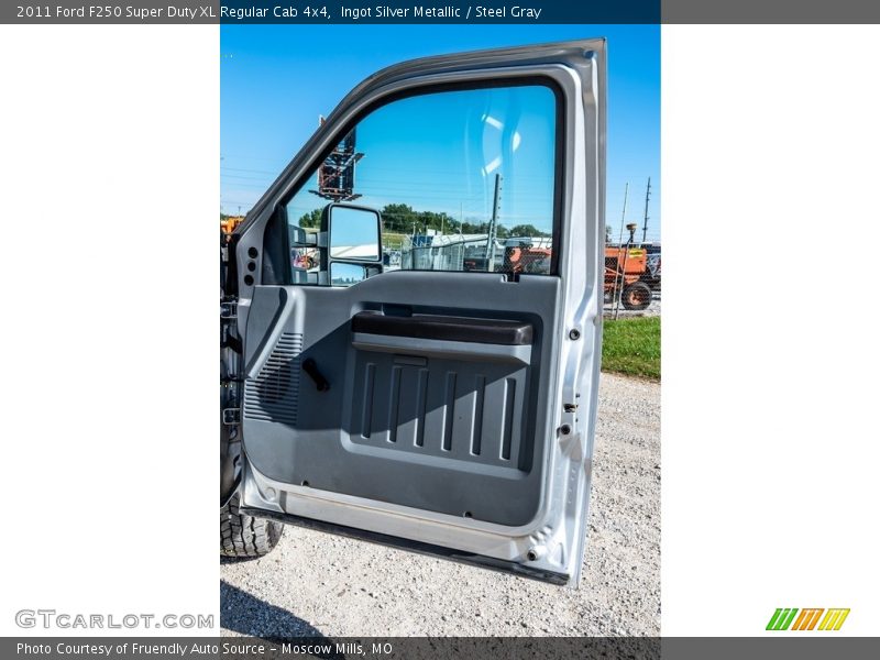 Ingot Silver Metallic / Steel Gray 2011 Ford F250 Super Duty XL Regular Cab 4x4