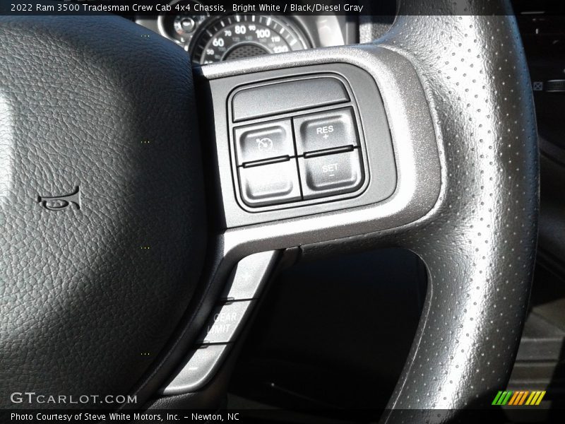 Bright White / Black/Diesel Gray 2022 Ram 3500 Tradesman Crew Cab 4x4 Chassis