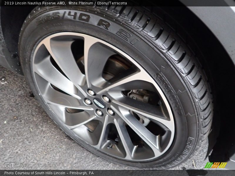 White Platinum / Ebony/Terracotta 2019 Lincoln Nautilus Reserve AWD