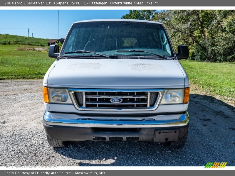Oxford White / Medium Flint 2004 Ford E Series Van E350 Super Duty XLT 15 Passenger
