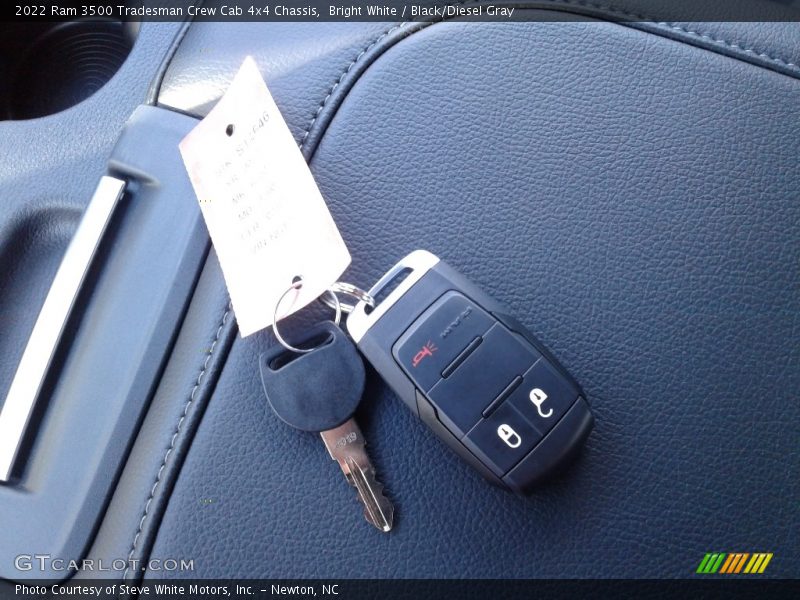 Bright White / Black/Diesel Gray 2022 Ram 3500 Tradesman Crew Cab 4x4 Chassis