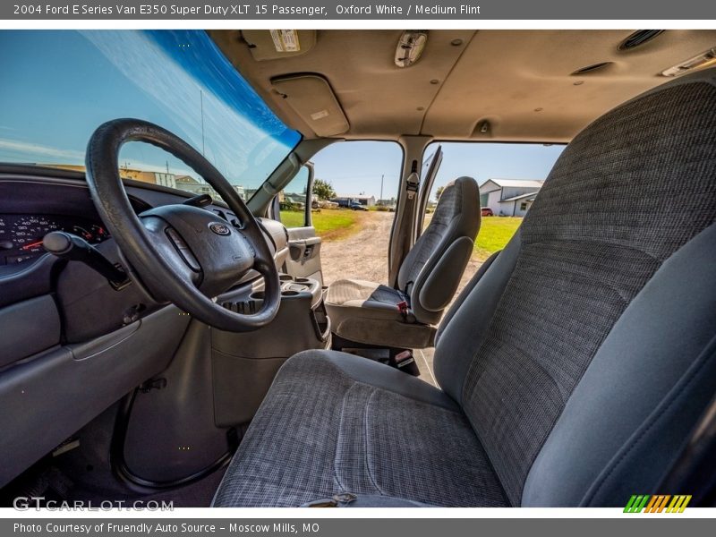 Oxford White / Medium Flint 2004 Ford E Series Van E350 Super Duty XLT 15 Passenger
