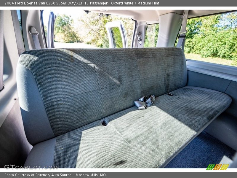 Oxford White / Medium Flint 2004 Ford E Series Van E350 Super Duty XLT 15 Passenger