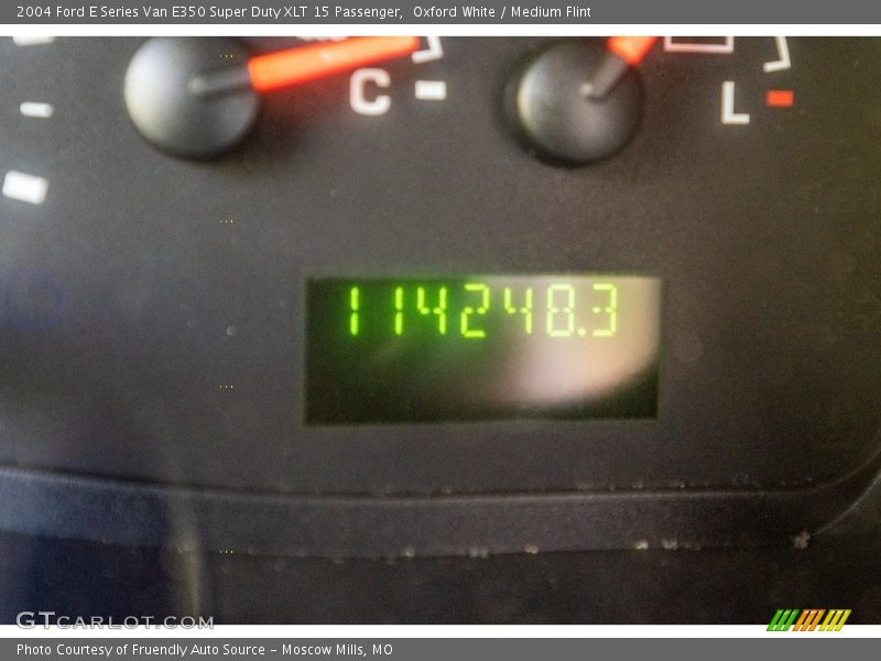 Oxford White / Medium Flint 2004 Ford E Series Van E350 Super Duty XLT 15 Passenger