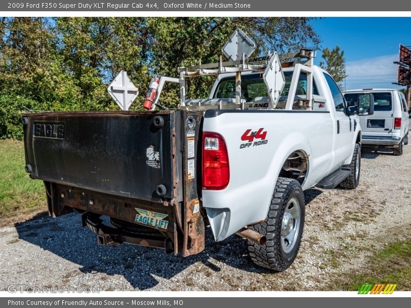 Oxford White / Medium Stone 2009 Ford F350 Super Duty XLT Regular Cab 4x4