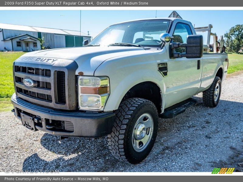Oxford White / Medium Stone 2009 Ford F350 Super Duty XLT Regular Cab 4x4