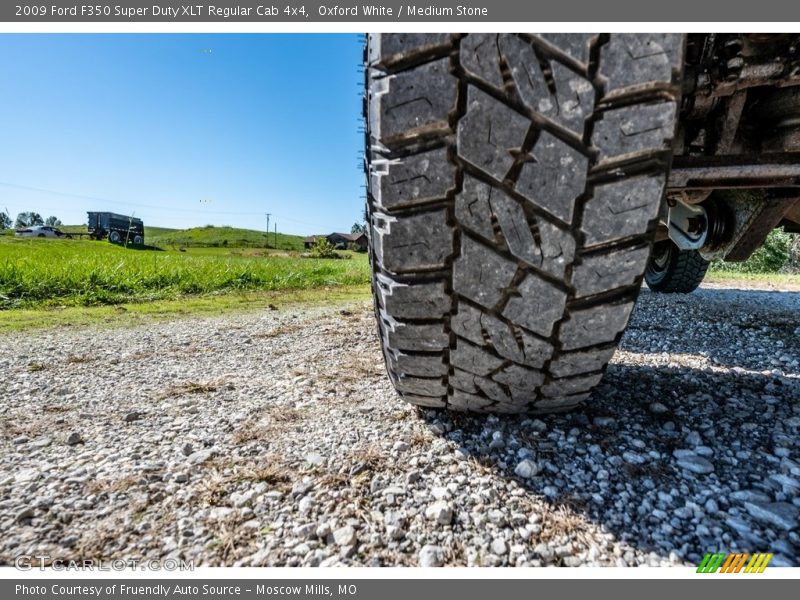 Oxford White / Medium Stone 2009 Ford F350 Super Duty XLT Regular Cab 4x4