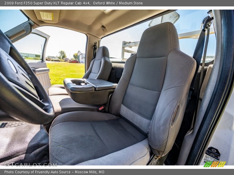 Oxford White / Medium Stone 2009 Ford F350 Super Duty XLT Regular Cab 4x4