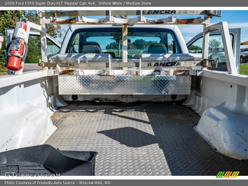 Oxford White / Medium Stone 2009 Ford F350 Super Duty XLT Regular Cab 4x4