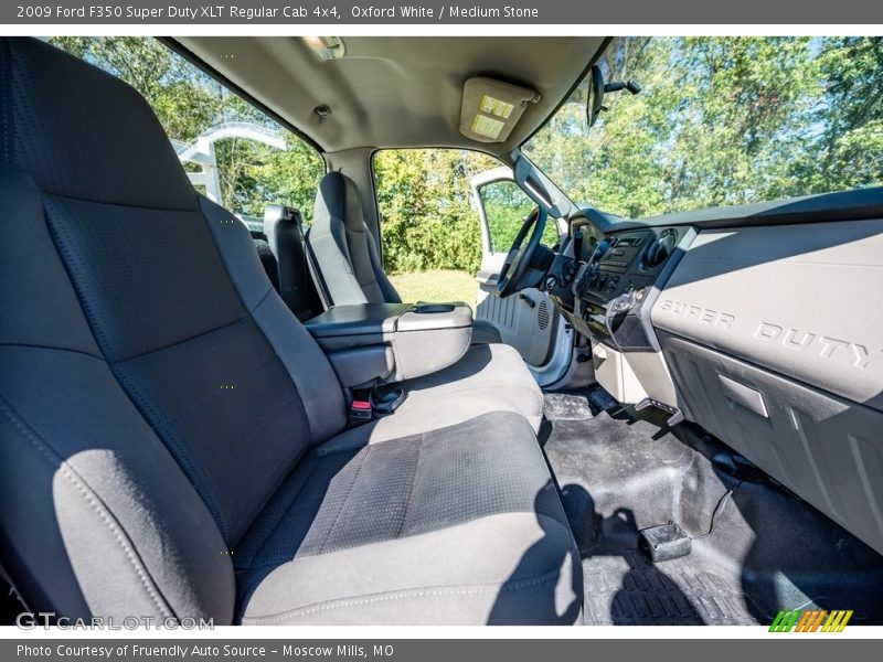Oxford White / Medium Stone 2009 Ford F350 Super Duty XLT Regular Cab 4x4
