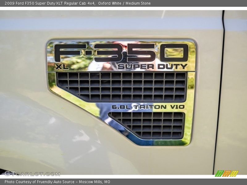  2009 F350 Super Duty XLT Regular Cab 4x4 Logo