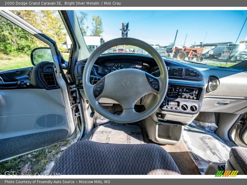 Bright Silver Metallic / Mist Gray 2000 Dodge Grand Caravan SE