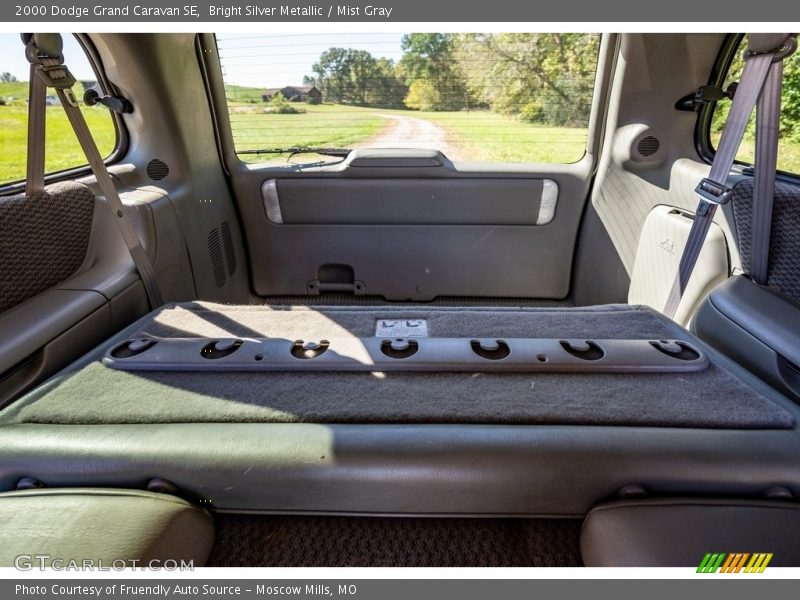 Bright Silver Metallic / Mist Gray 2000 Dodge Grand Caravan SE