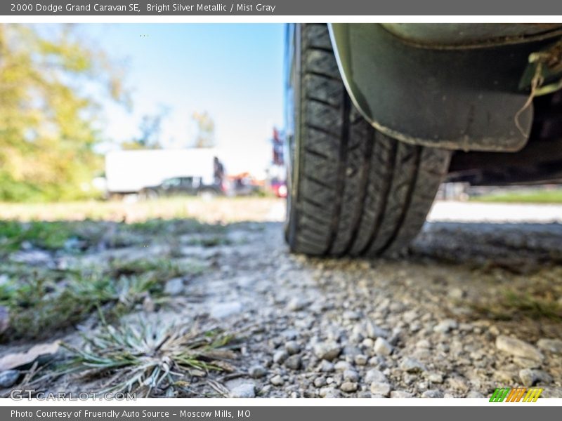 Bright Silver Metallic / Mist Gray 2000 Dodge Grand Caravan SE