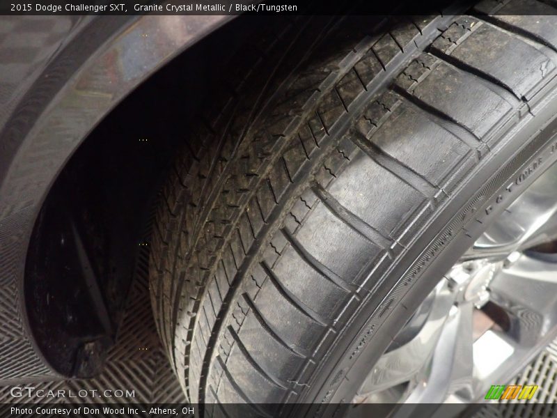 Granite Crystal Metallic / Black/Tungsten 2015 Dodge Challenger SXT