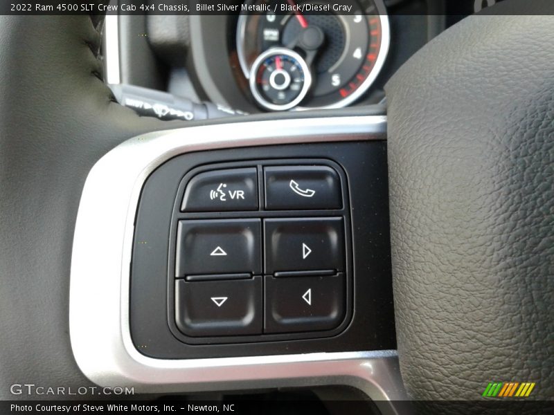  2022 4500 SLT Crew Cab 4x4 Chassis Steering Wheel