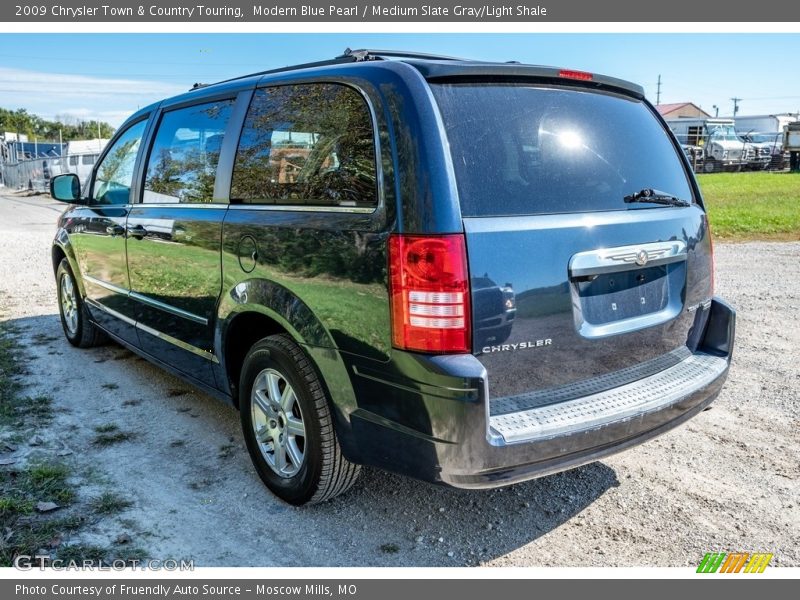 Modern Blue Pearl / Medium Slate Gray/Light Shale 2009 Chrysler Town & Country Touring