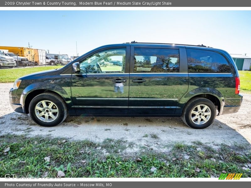 Modern Blue Pearl / Medium Slate Gray/Light Shale 2009 Chrysler Town & Country Touring