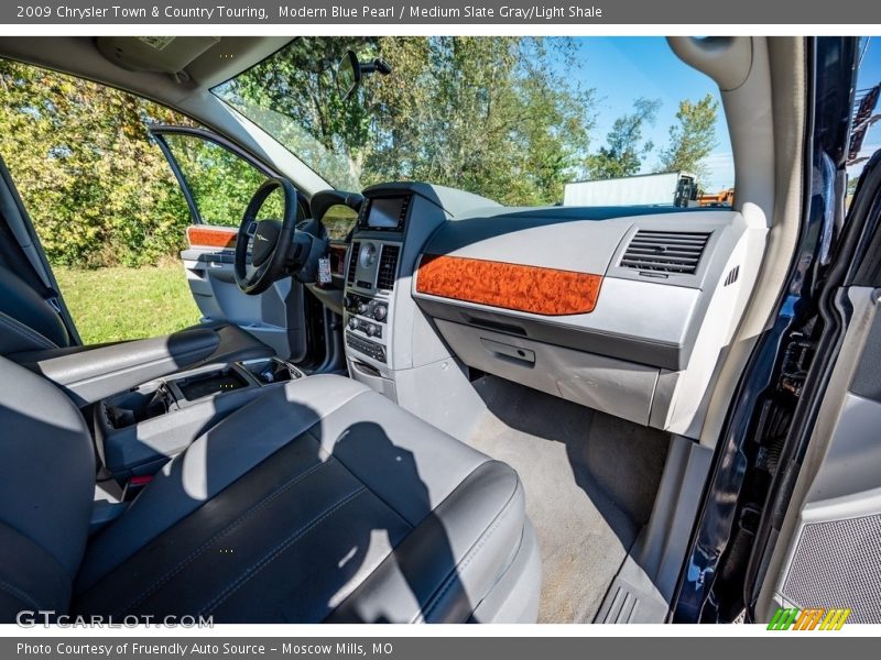 Modern Blue Pearl / Medium Slate Gray/Light Shale 2009 Chrysler Town & Country Touring