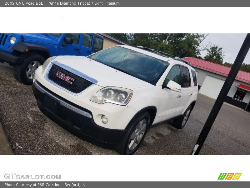 White Diamond Tricoat / Light Titanium 2009 GMC Acadia SLT