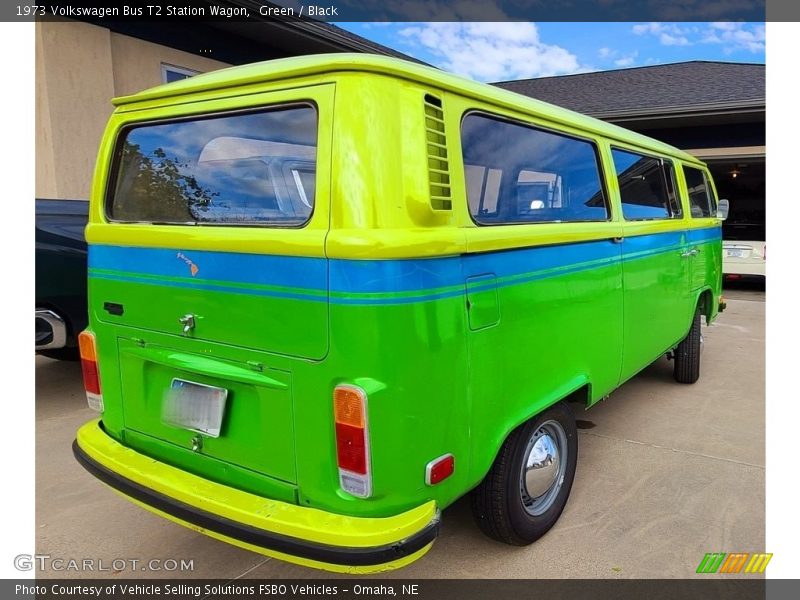  1973 Bus T2 Station Wagon Green