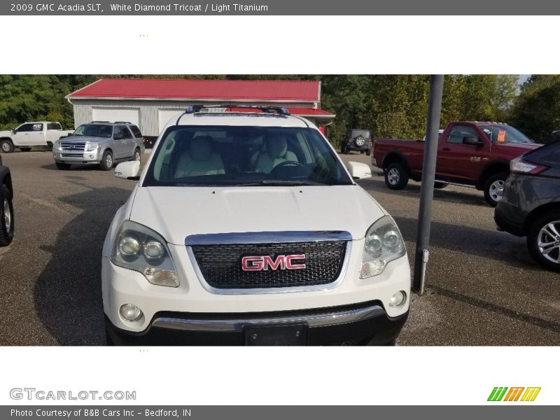 White Diamond Tricoat / Light Titanium 2009 GMC Acadia SLT