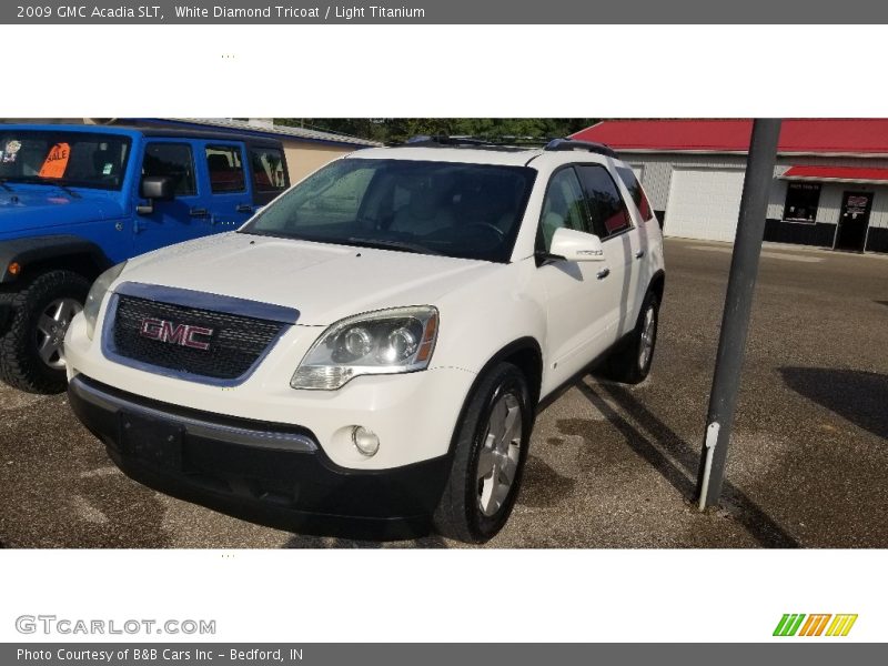 White Diamond Tricoat / Light Titanium 2009 GMC Acadia SLT