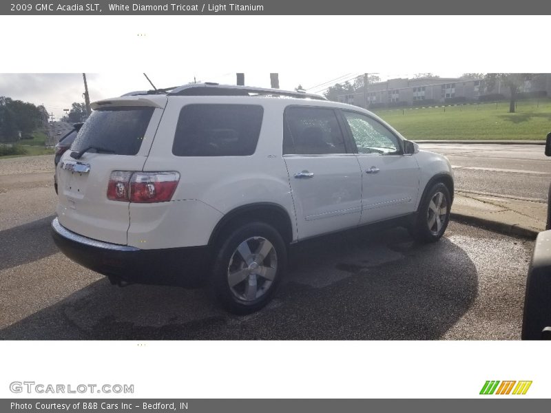 White Diamond Tricoat / Light Titanium 2009 GMC Acadia SLT