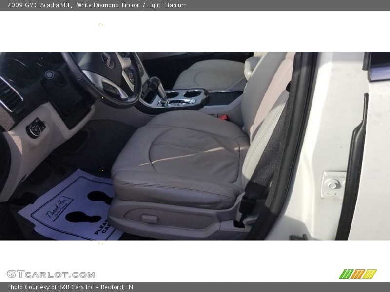 White Diamond Tricoat / Light Titanium 2009 GMC Acadia SLT
