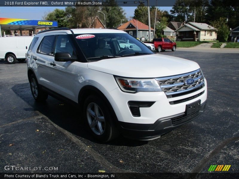 Oxford White / Medium Stone 2018 Ford Explorer FWD