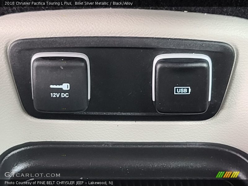 Billet Silver Metallic / Black/Alloy 2018 Chrysler Pacifica Touring L Plus
