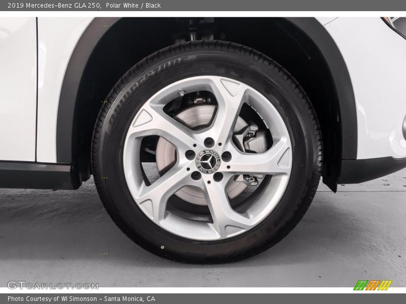 Polar White / Black 2019 Mercedes-Benz GLA 250