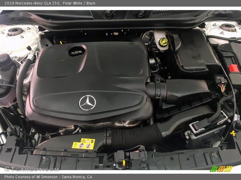Polar White / Black 2019 Mercedes-Benz GLA 250